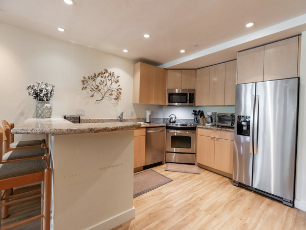 Three Bedroom Three Bathroom Vail Rental - Golden Peak